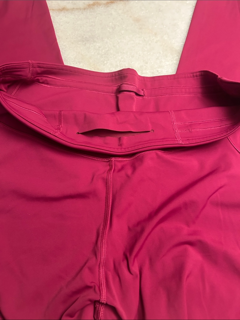 LULULEMON leggings in Raspberry - Picture 2 of 2
